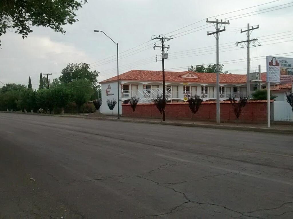 Hotel Dublan Inn Nuevo Casas Grandes المظهر الخارجي الصورة